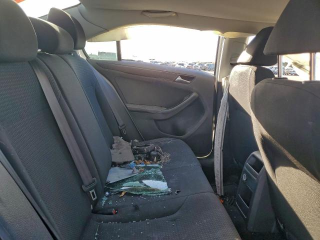 Volkswagen Jetta S Image 4