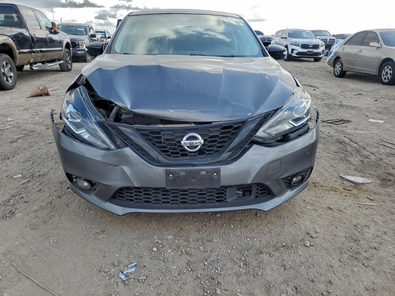 Nissan Sentra S Image 6