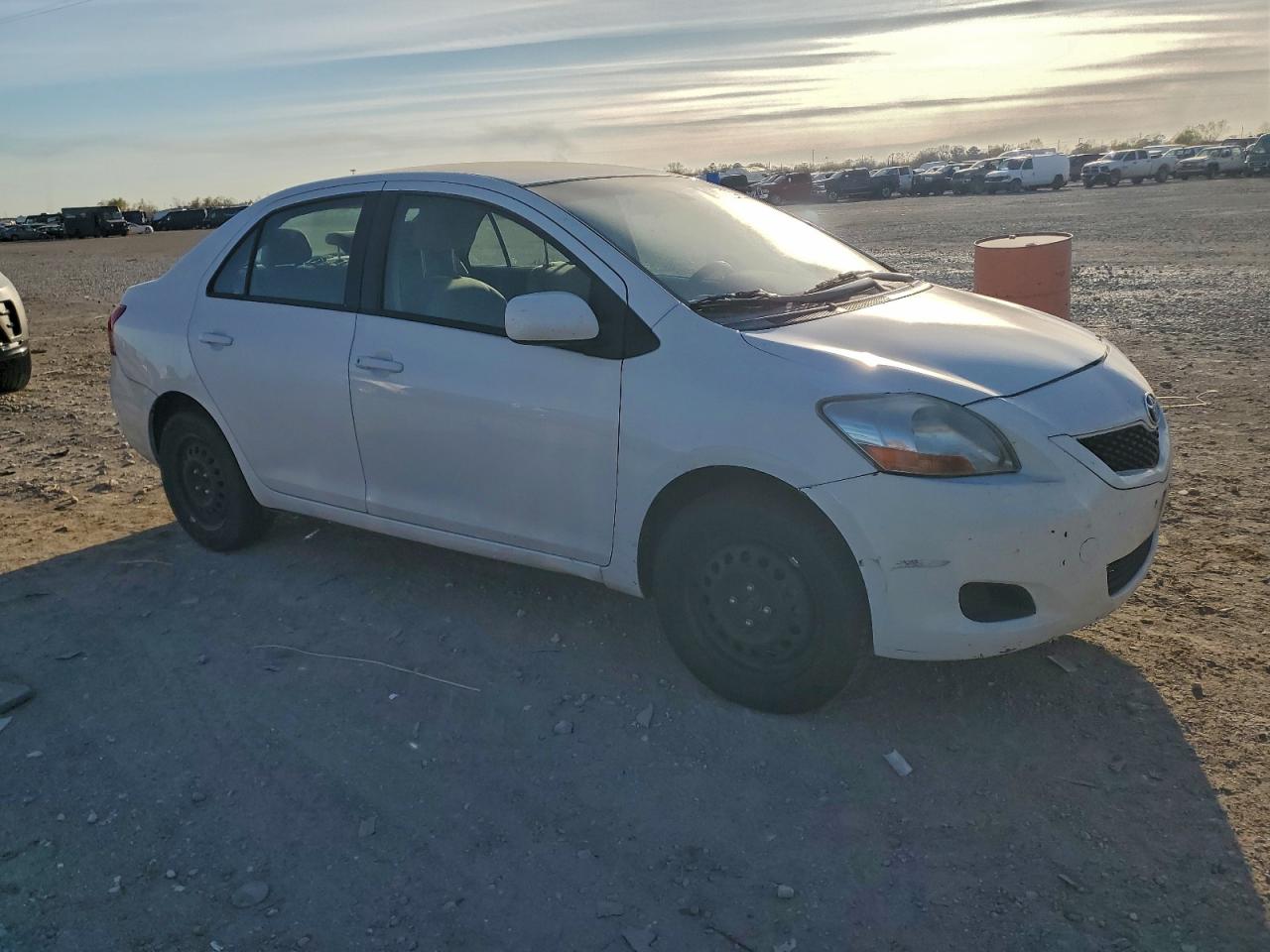 Toyota Yaris Image 4