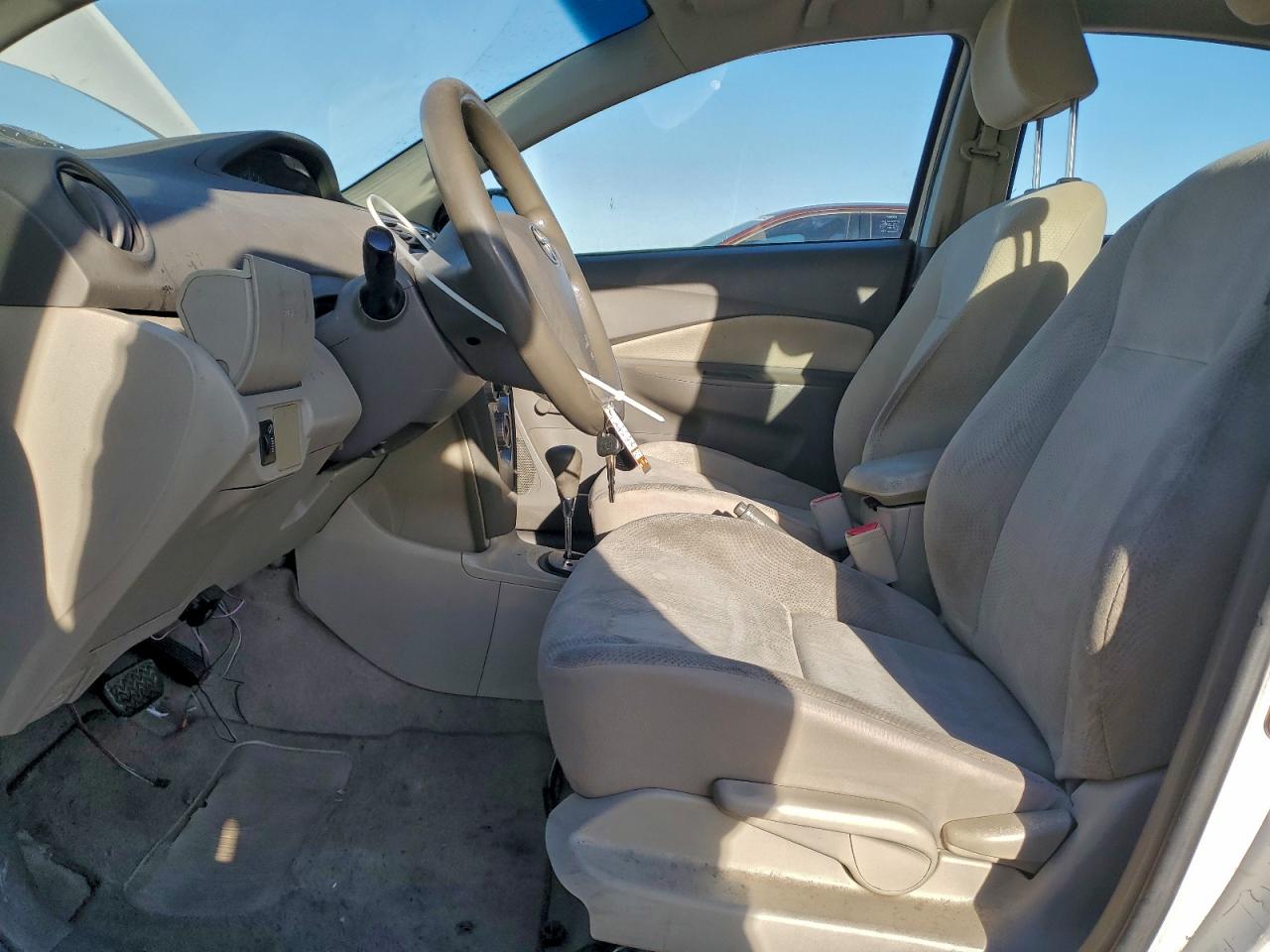 Toyota Yaris Image 7