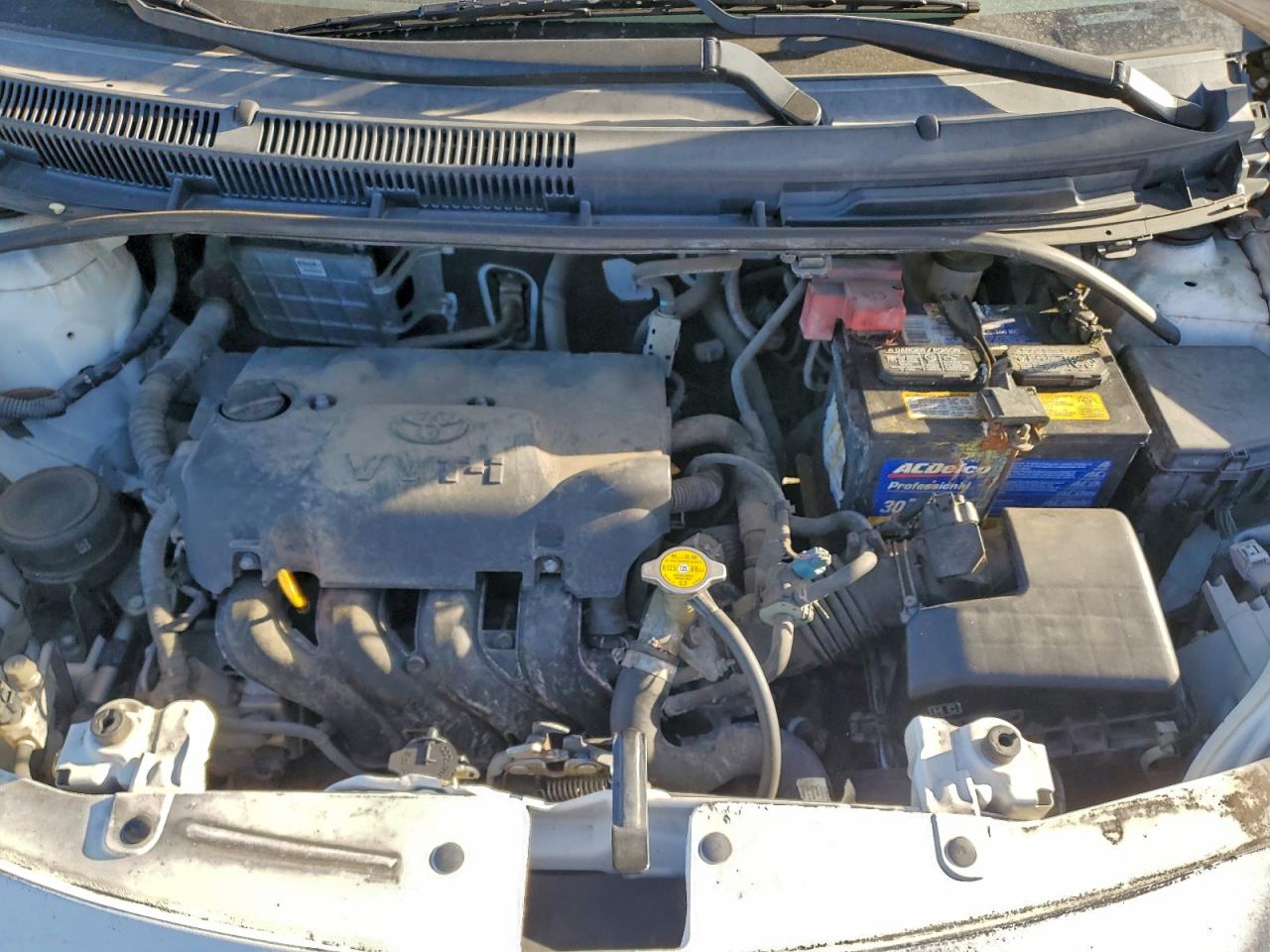 Toyota Yaris Image 10