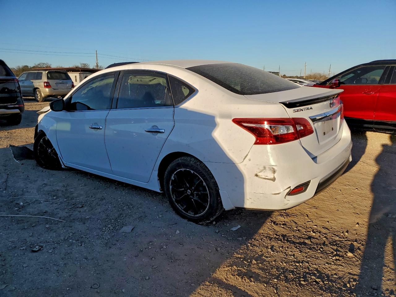 Nissan Sentra S Image 2