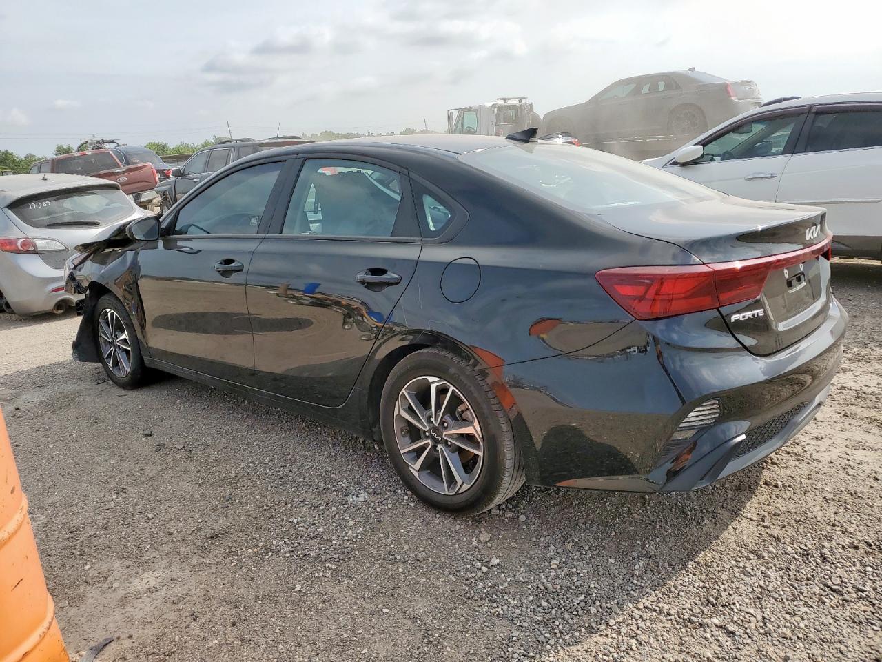 Kia Forte Lx Image 13