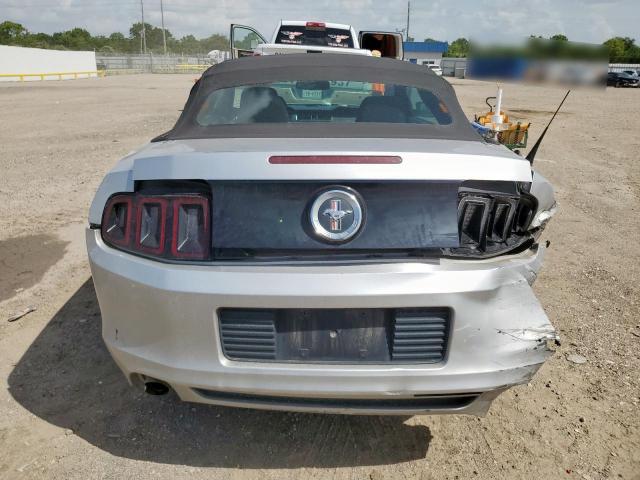 Ford Mustang Image 13