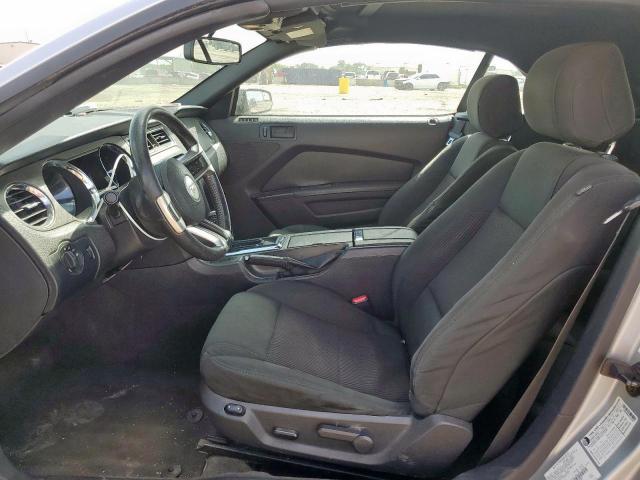 Ford Mustang Image 7