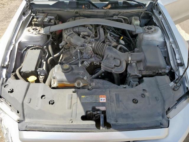 Ford Mustang Image 8