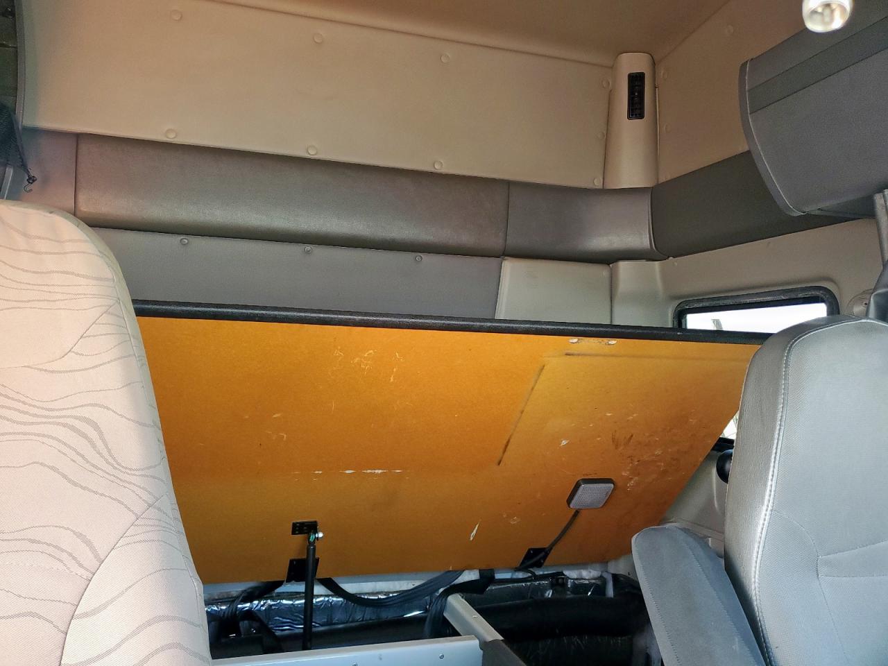 International Prostar Image 9