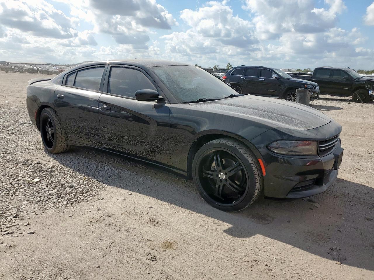 Dodge Charger Se Image 4