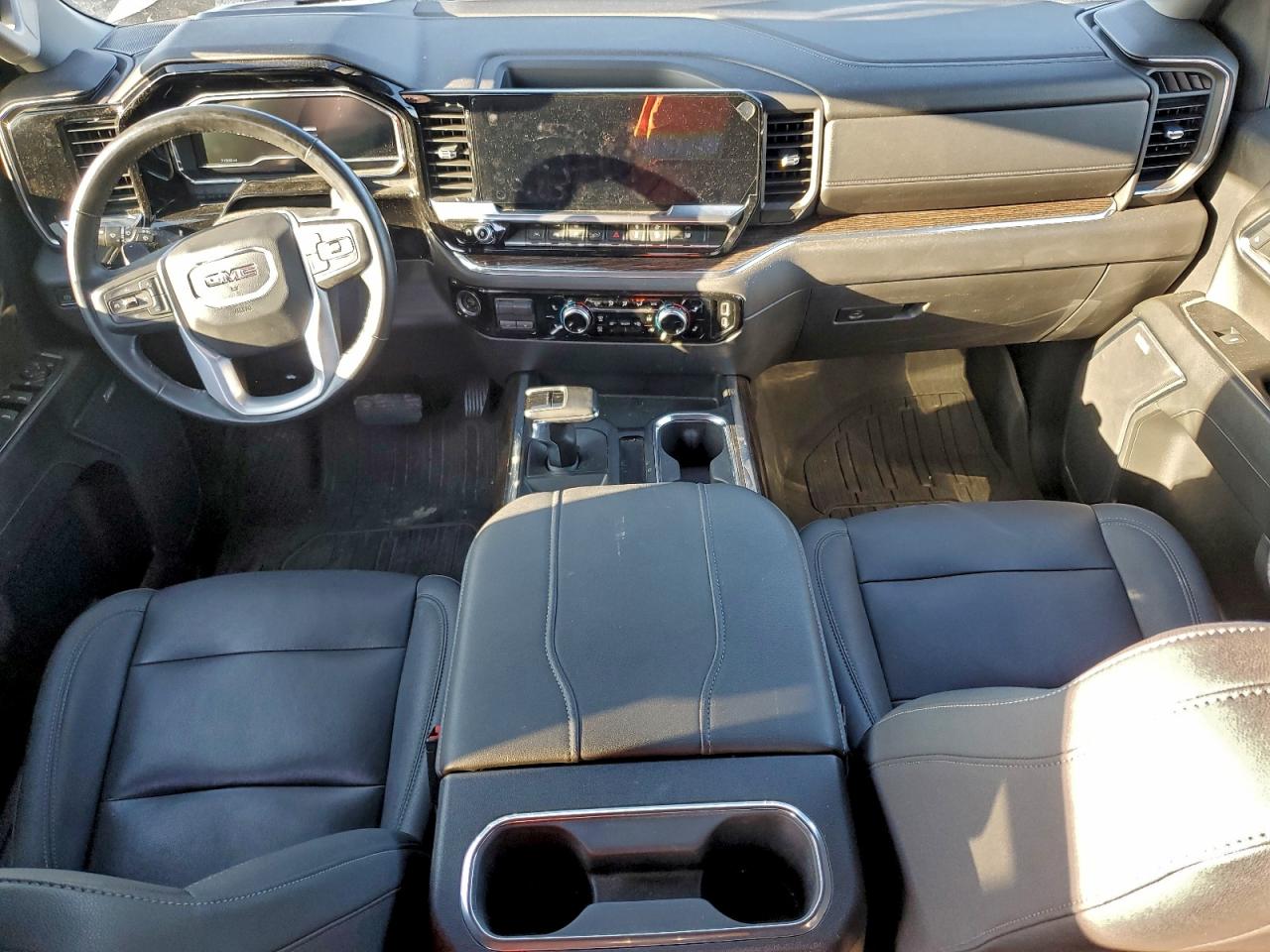 GMC Sierra K1500 Elevation Image 12