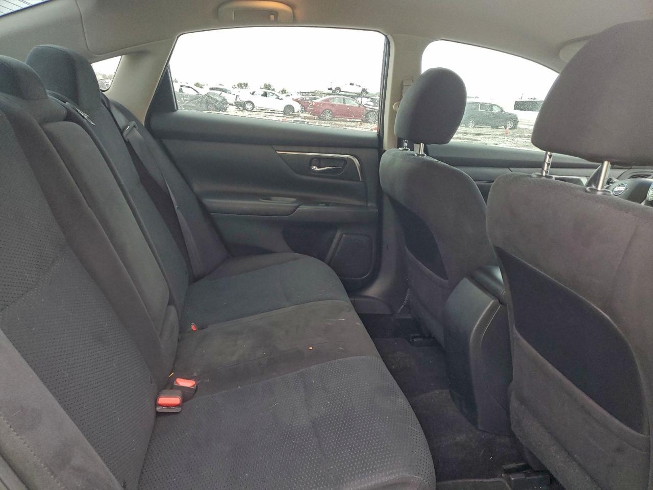 Nissan Altima 2.5 Image 8