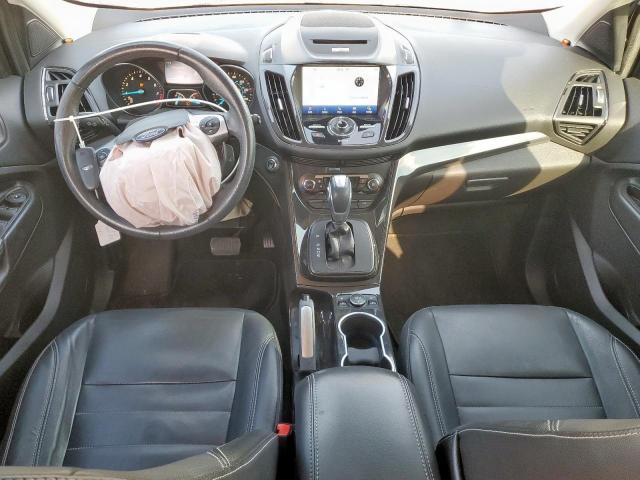 Ford Escape Titanium Image 4