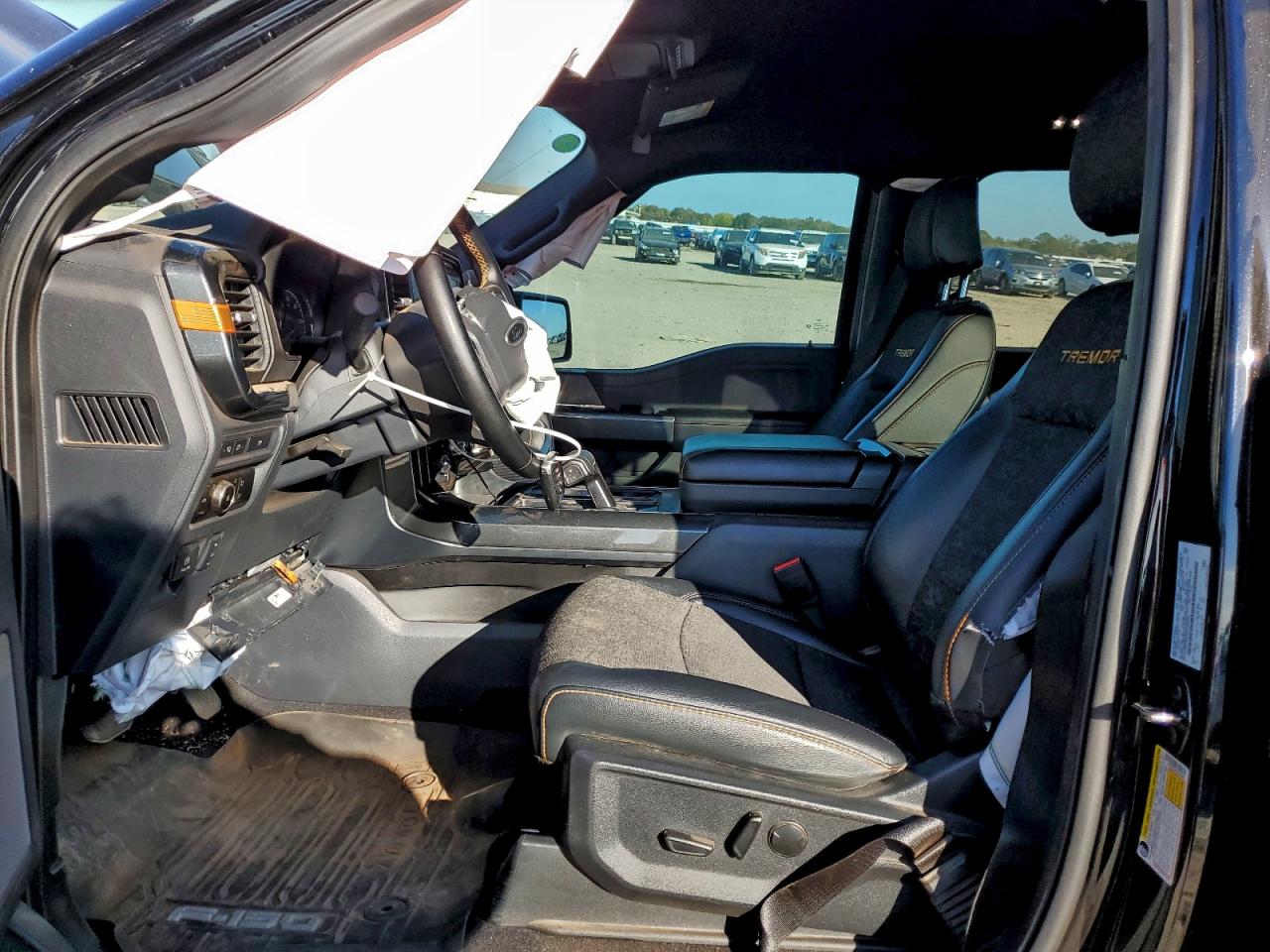 Ford F-150 Supercrew Image 8