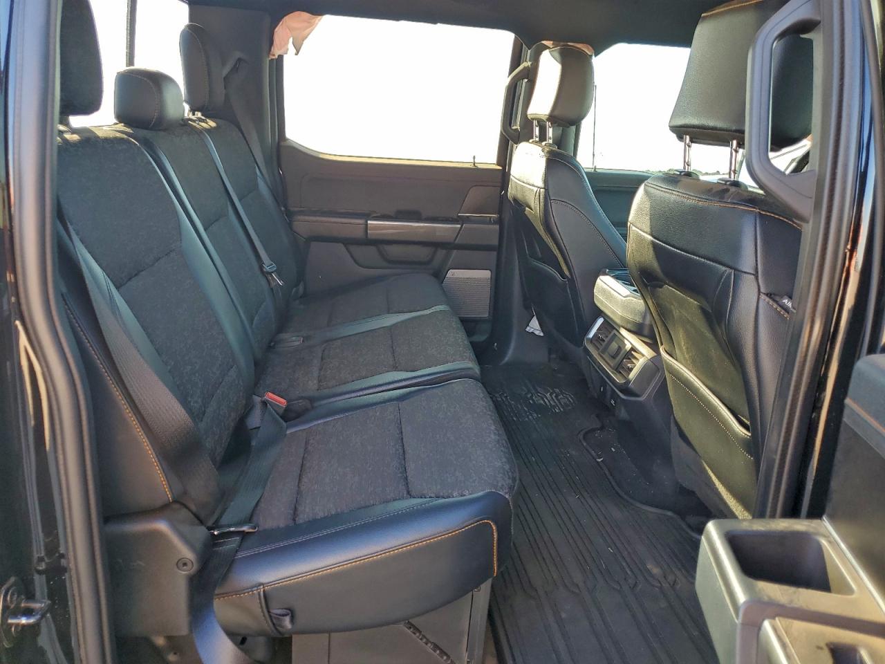 Ford F-150 Supercrew Image 7