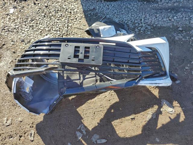 Toyota Camry Le Image 8