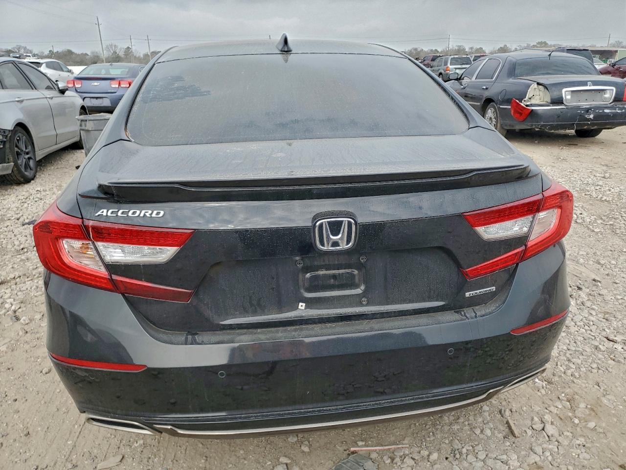 Honda Accord Touring Image 12