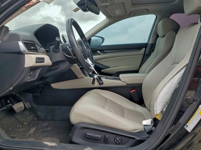 Honda Accord Touring Image 4