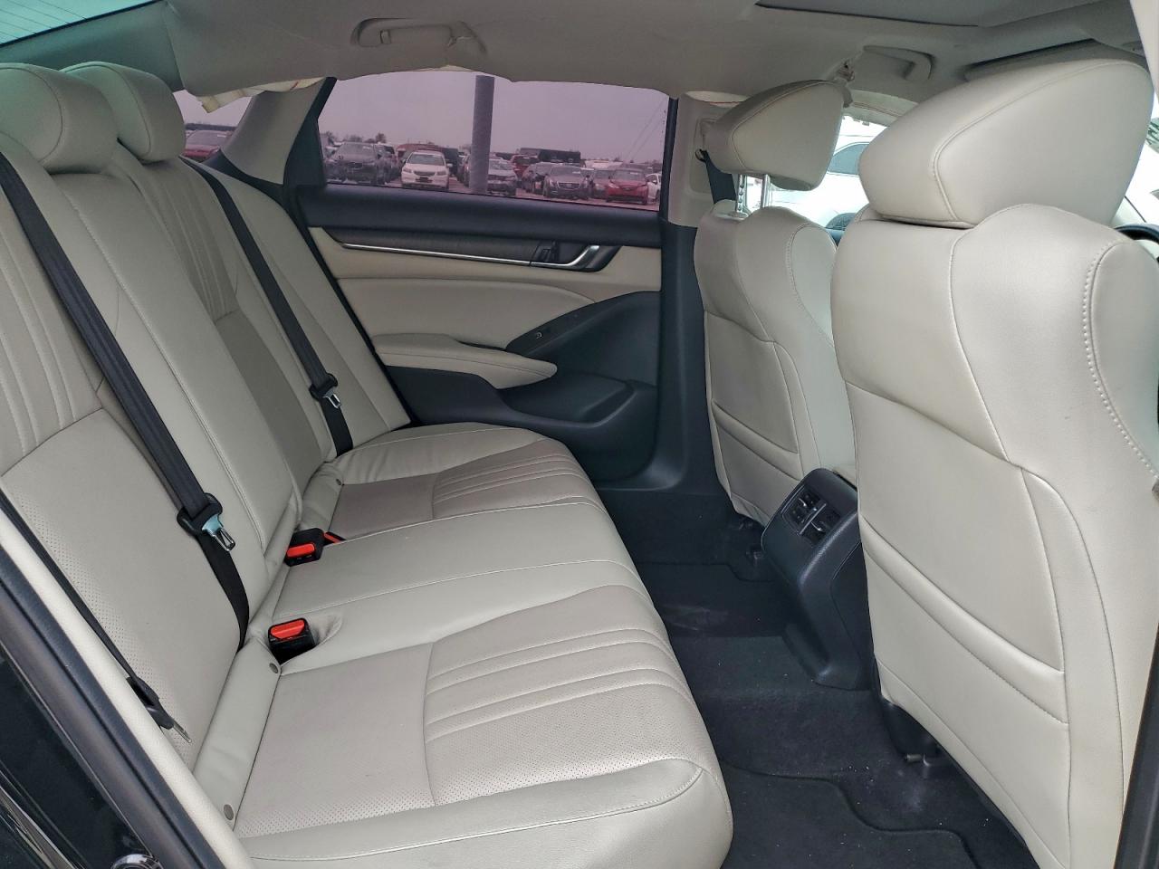 Honda Accord Touring Image 5