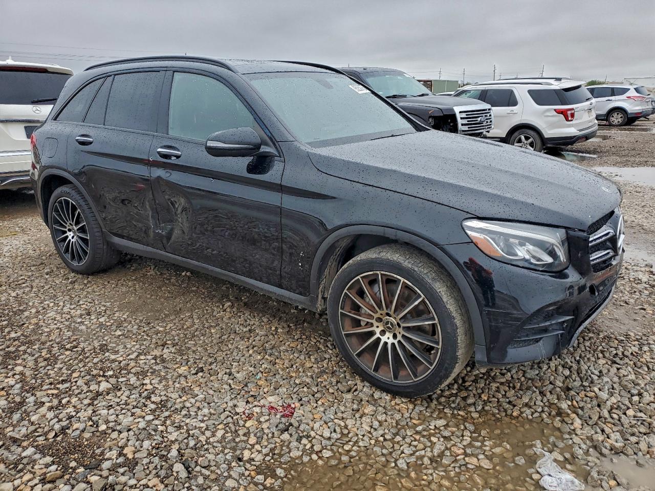 Mercedes-Benz GLC 300 Image 12