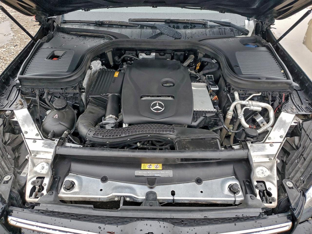 Mercedes-Benz GLC 300 Image 11