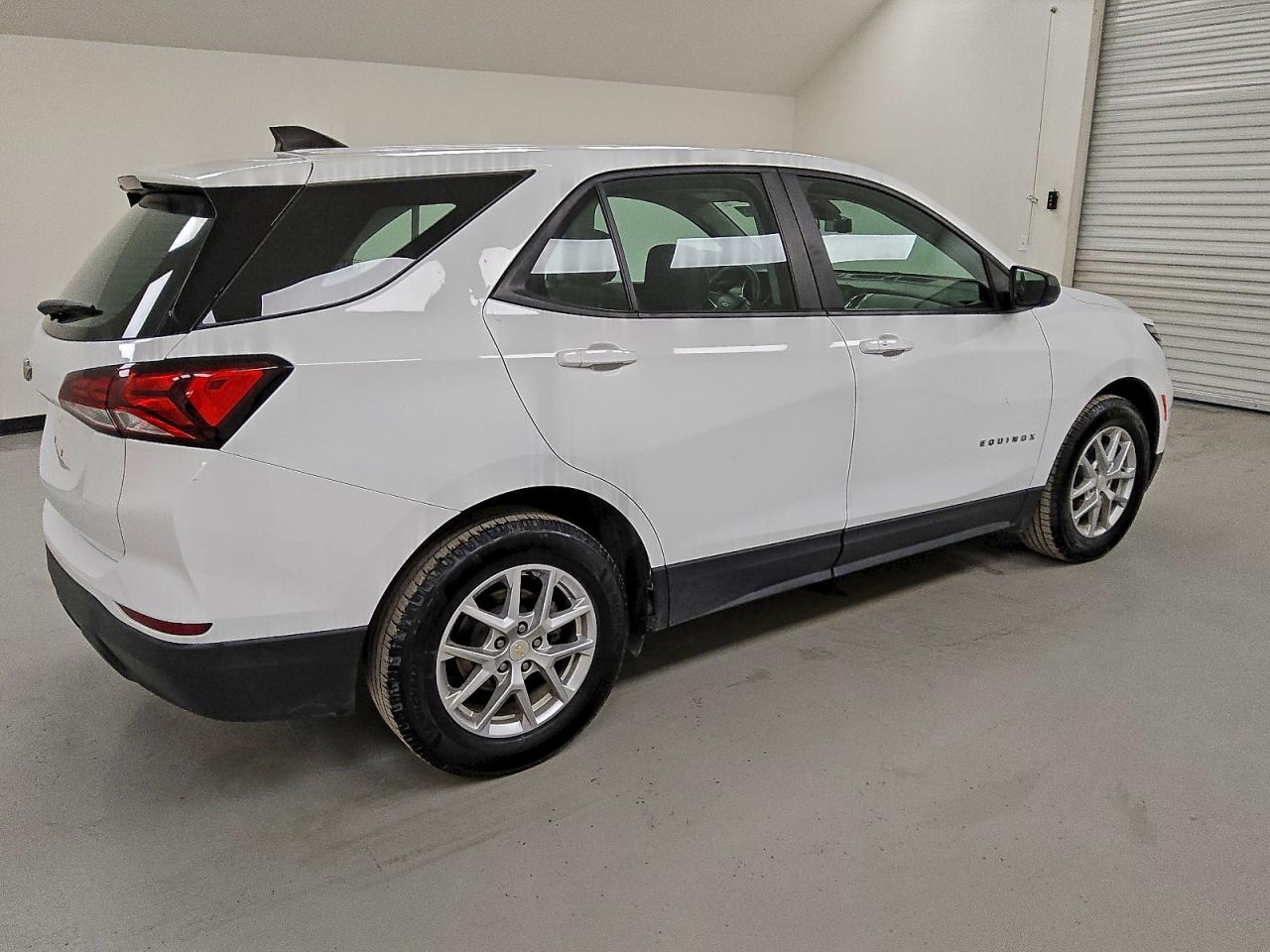 Chevrolet Equinox Ls Image 6