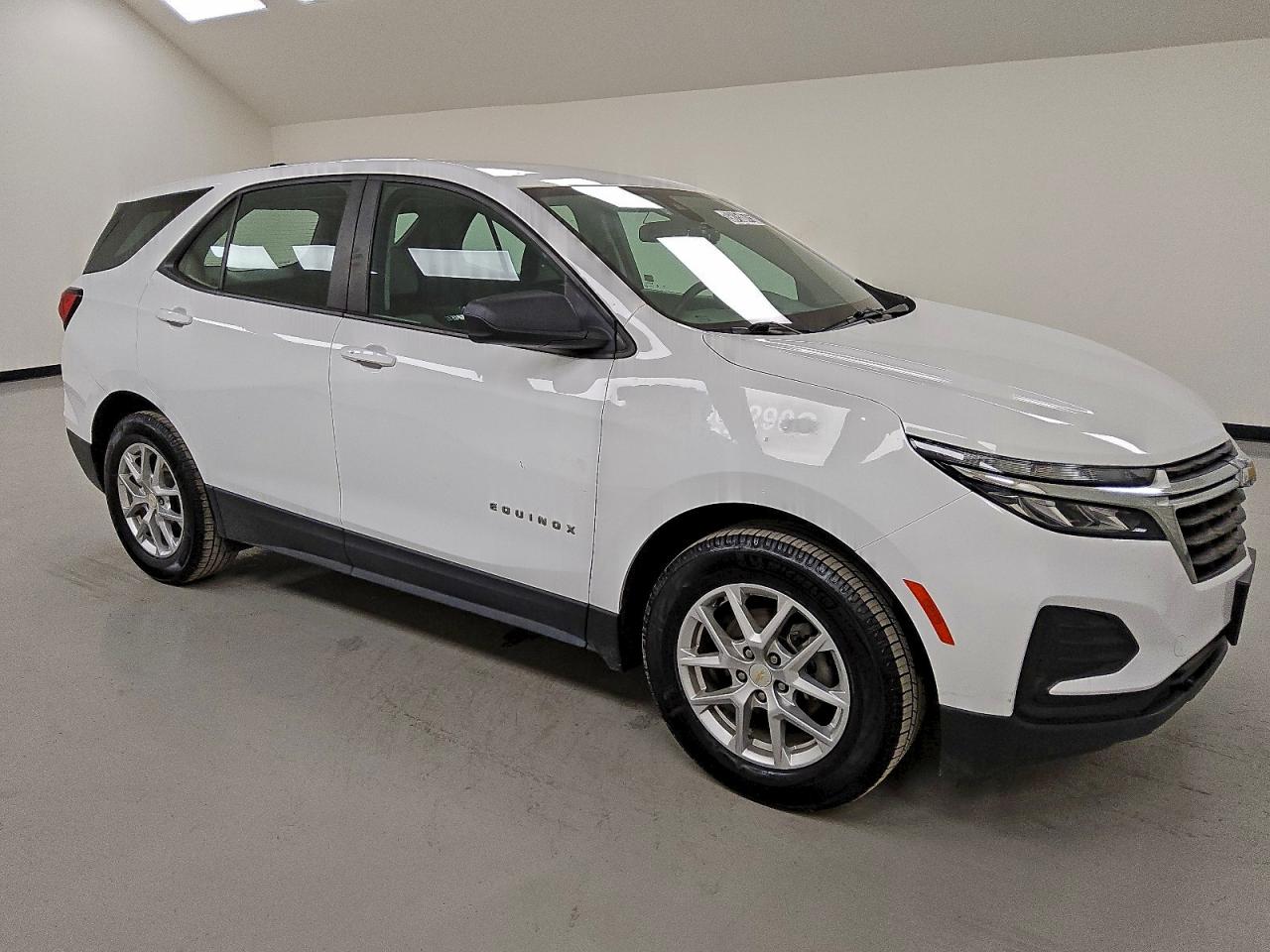 Chevrolet Equinox Ls Image 8