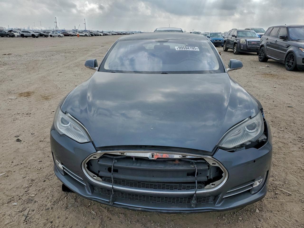 Tesla Model S Image 4