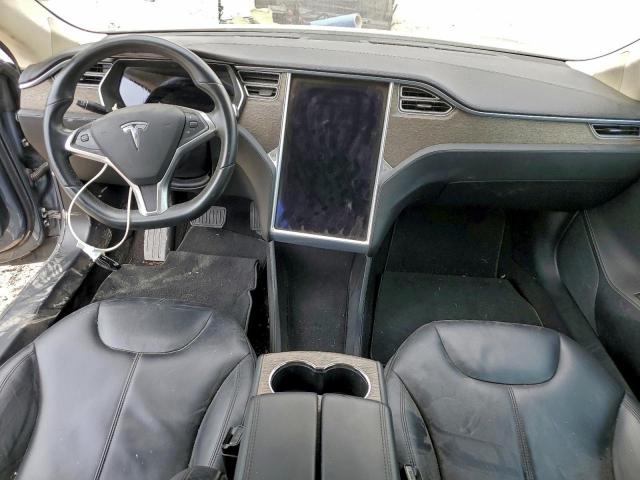 Tesla Model S Image 9
