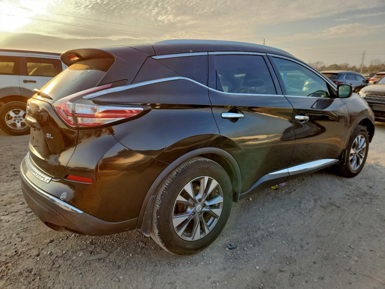 Nissan Murano S Image 3