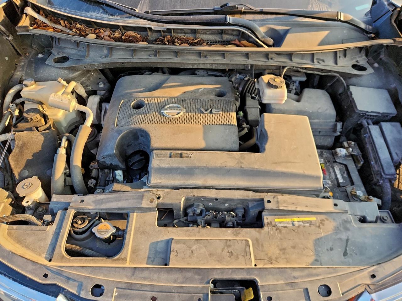 Nissan Murano S Image 2