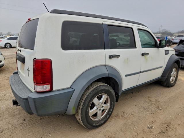 Dodge Nitro Sxt Image 2