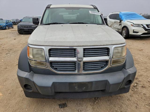 Dodge Nitro Sxt Image 4