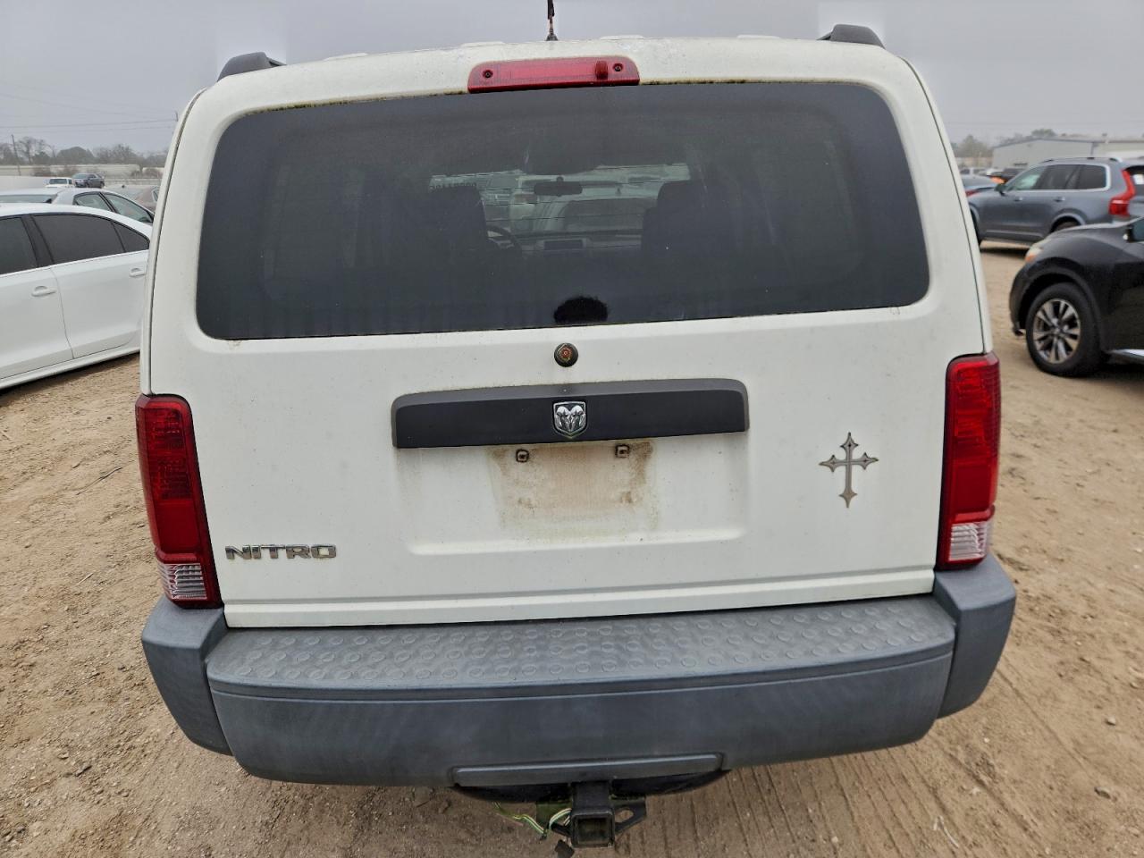 Dodge Nitro Sxt Image 7