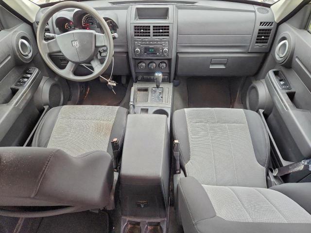 Dodge Nitro Sxt Image 8