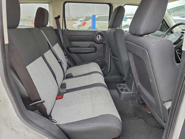 Dodge Nitro Sxt Image 11