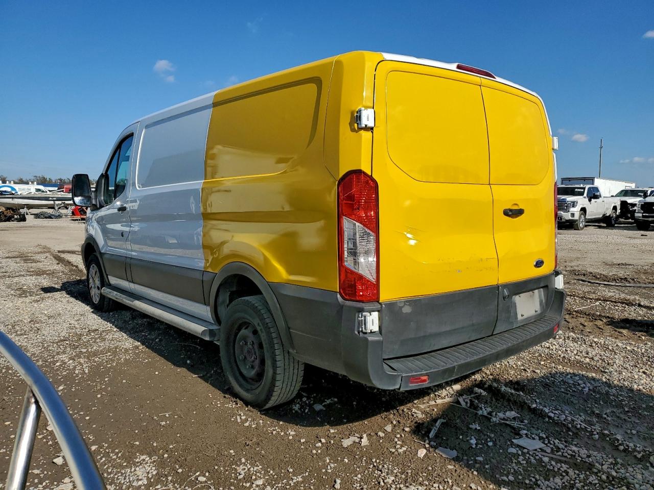 Ford Transit T-250 Image 8