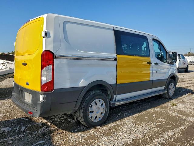 Ford Transit T-250 Image 10