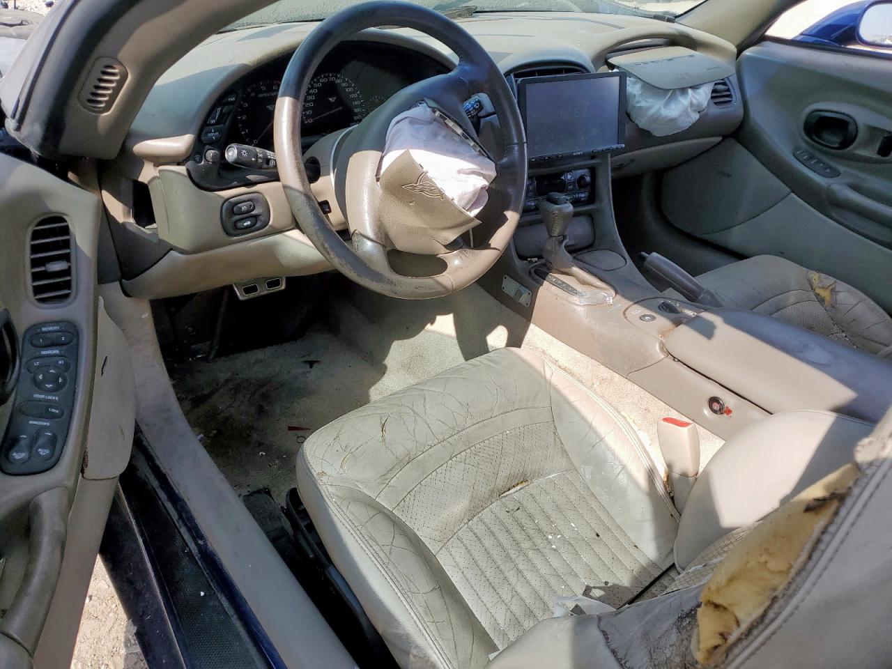 Chevrolet Corvette Image 11