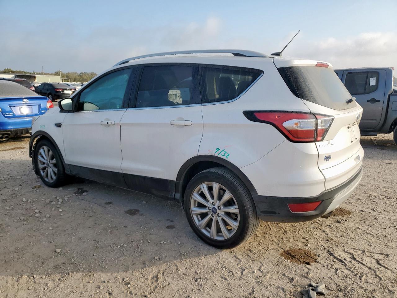 Ford Escape Titanium Image 2