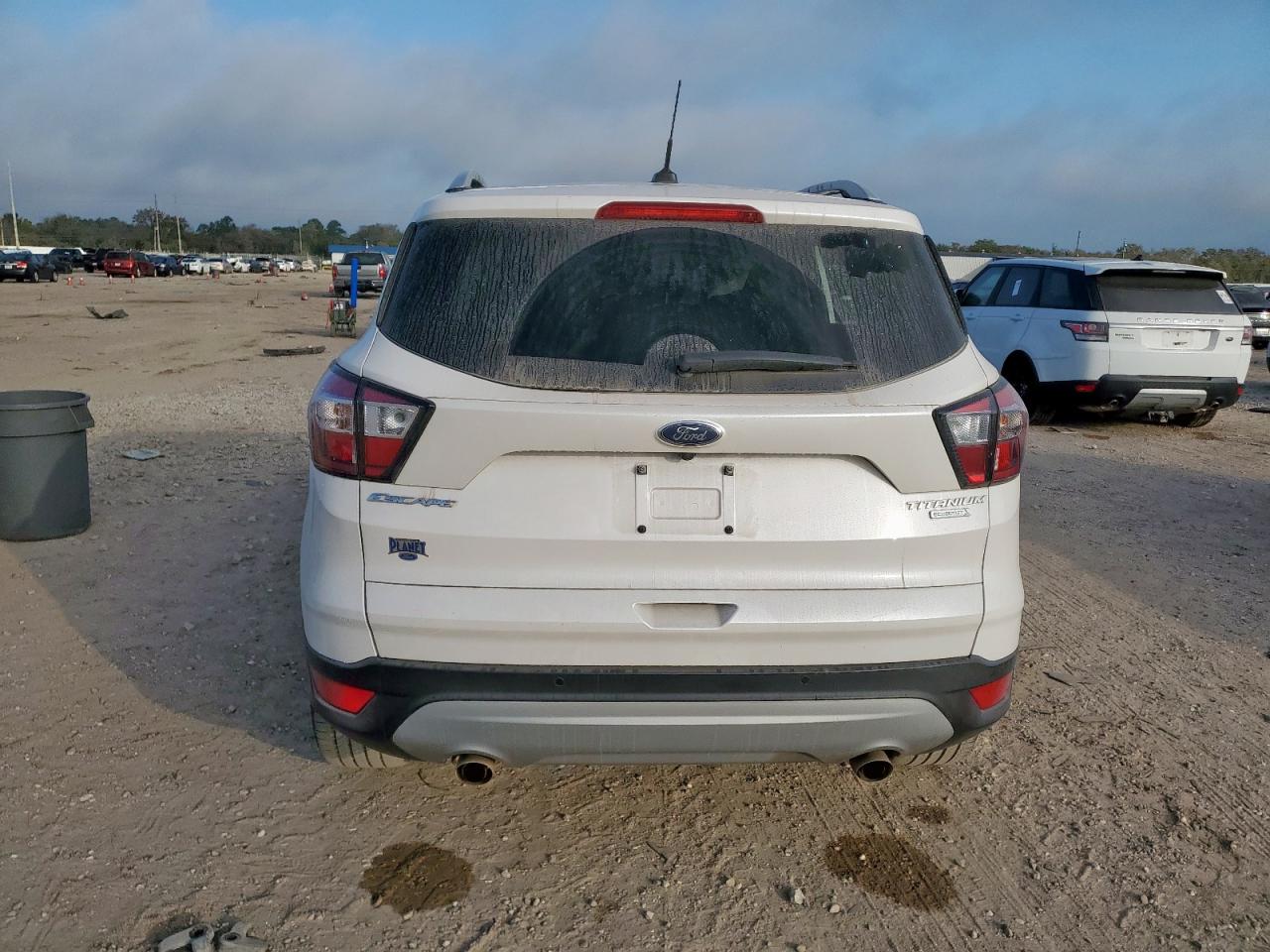 Ford Escape Titanium Image 6