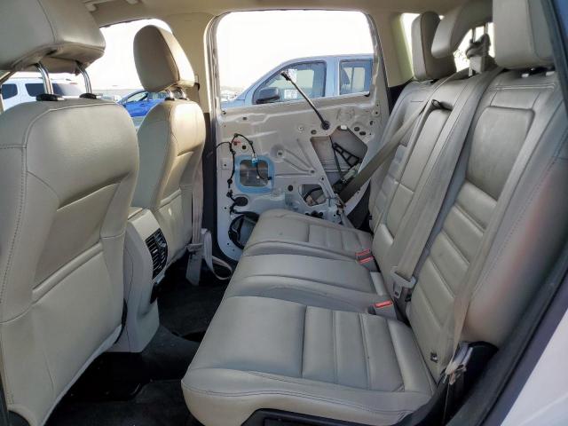 Ford Escape Titanium Image 10