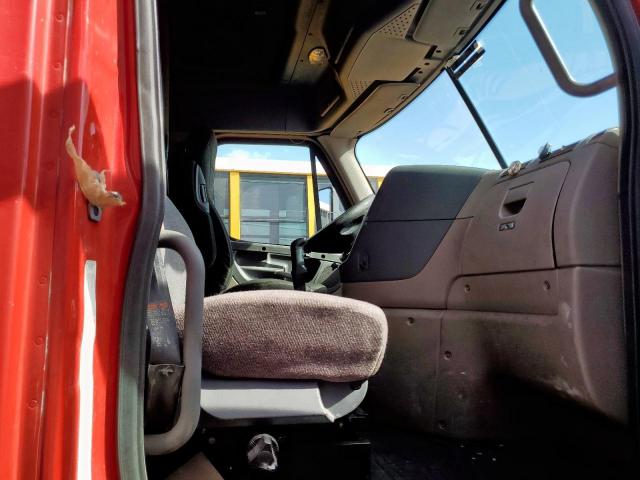 Freightliner Cascadia Image 9