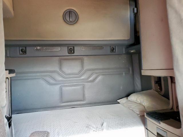 Freightliner Cascadia Image 2