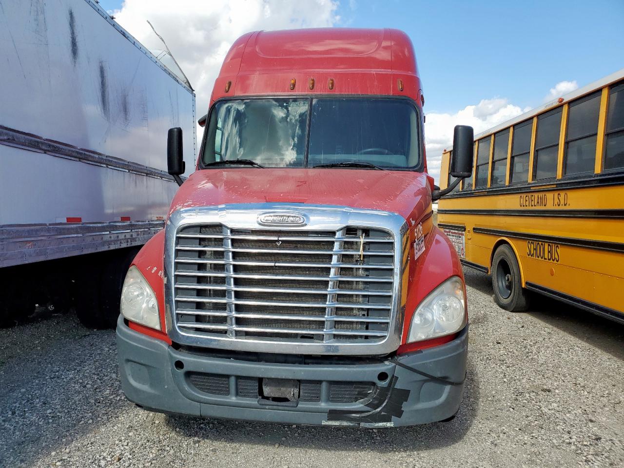 Freightliner Cascadia Image 10