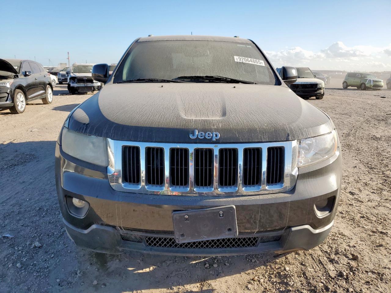 Jeep Grand Cherokee Laredo Image 2
