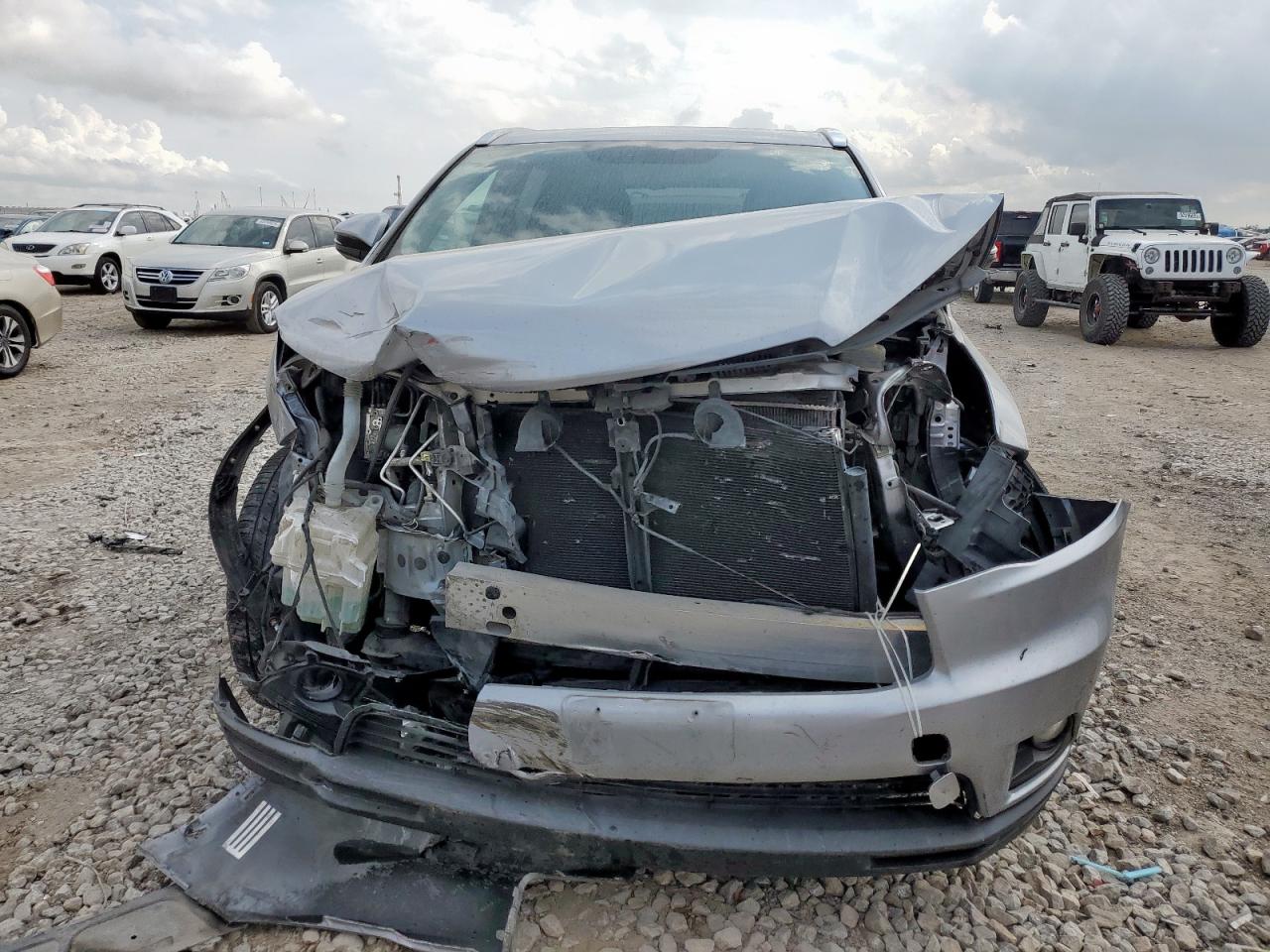 Toyota Highlander Xle Image 4