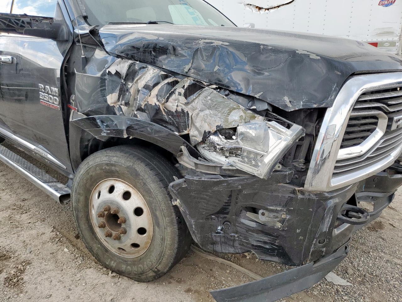 Ram 3500 Longhorn Image 9