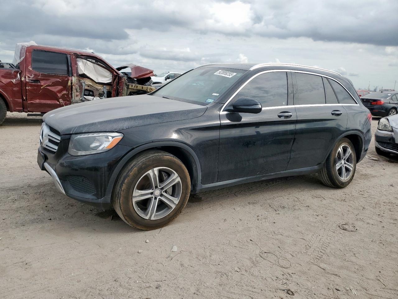 Mercedes-Benz GLC 300 Image 1