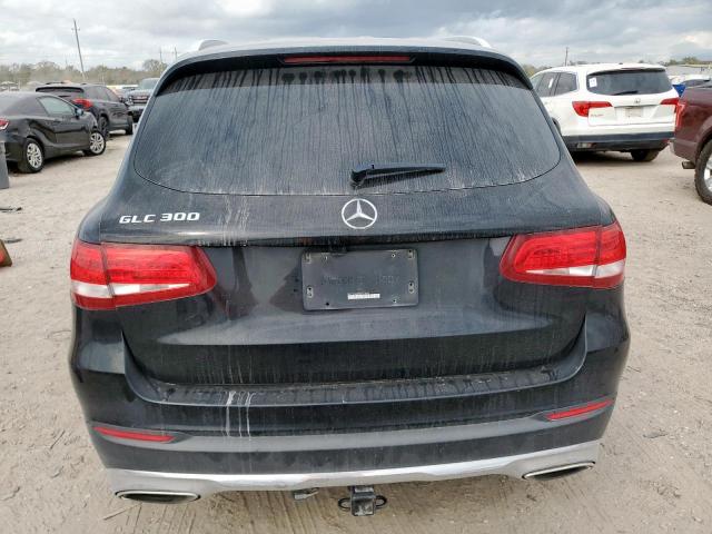 Mercedes-Benz GLC 300 Image 2