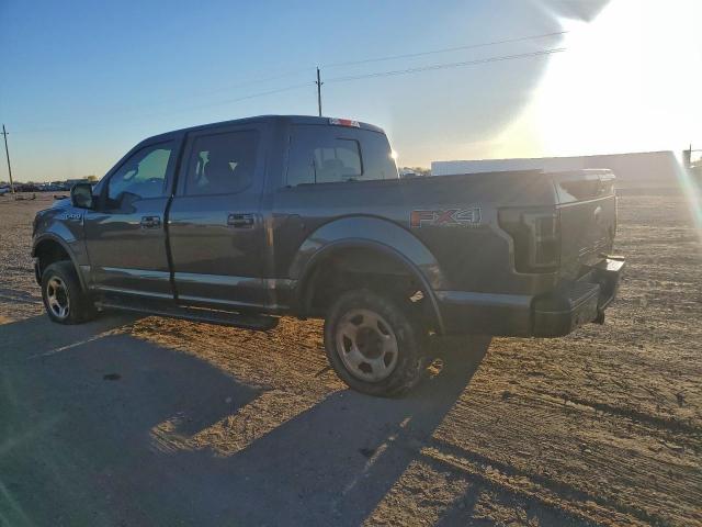 Ford F-150 Supercrew Image 11