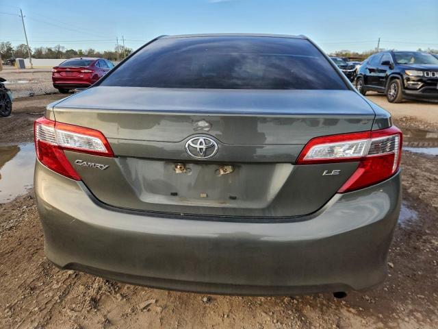 Toyota Camry L Image 7